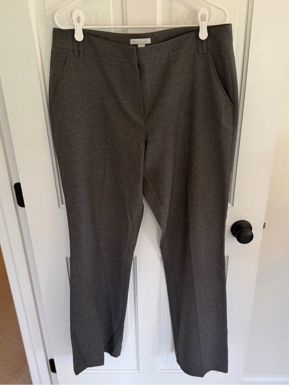 New York & Company Gray Straight Leg Dress Pants Women’s 14 Tall